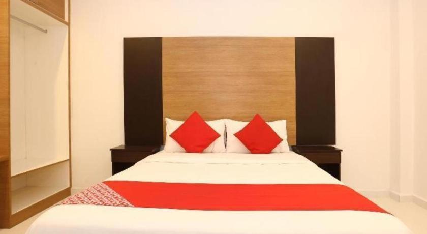 Oyo 89888 Dz Residence Guest House Kota Bharu Exterior foto